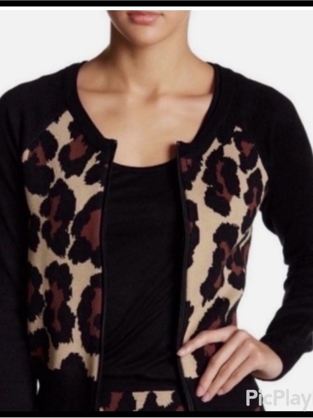 Romeo & Juliet Couture Leopard Print Front Zip Cardigan Sweater Size Small